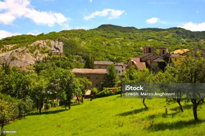 istockphoto-1398652680-1024x1024